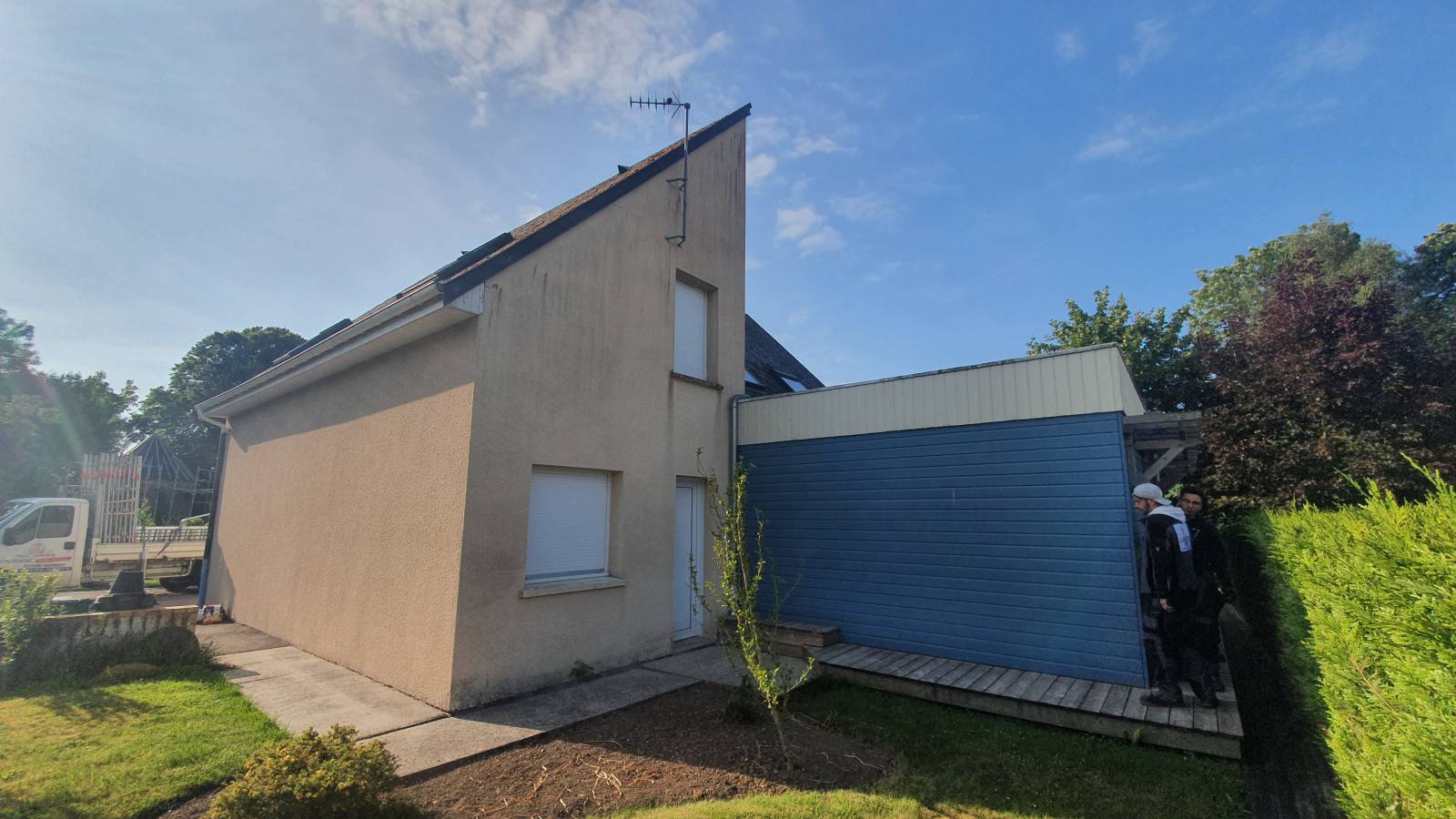 Faire appel à un professionnel de la rénovation énergétique pour un pavillon à Bernay 27