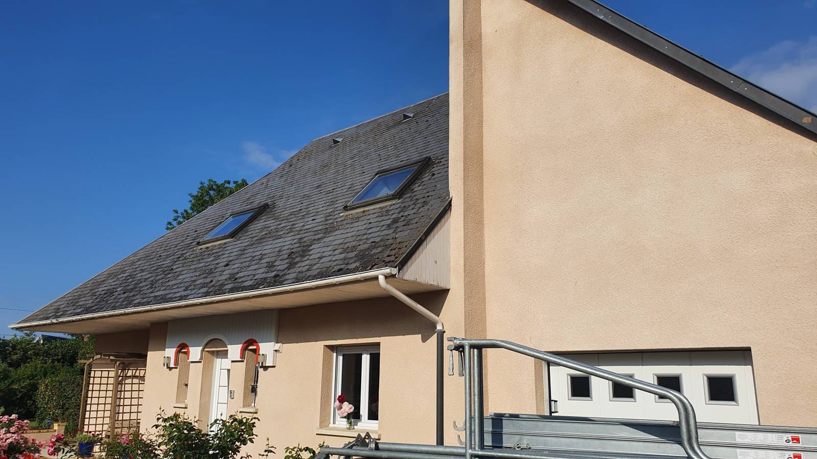 Faire appel à un professionnel de la rénovation énergétique pour un pavillon à Bernay 27